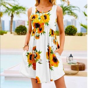 NWT Floral Blooming Sunflower Sundress Size XXL